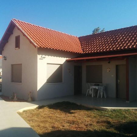 נוריות בגלבוע 1 Villa Nurit Екстериор снимка