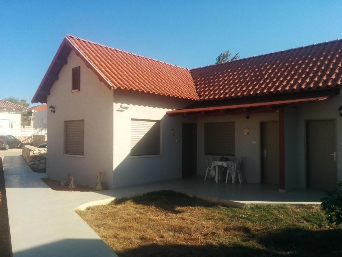 נוריות בגלבוע 1 Villa Nurit Екстериор снимка